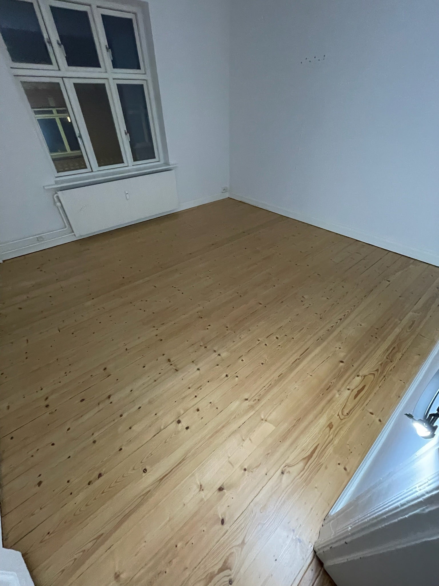 Gulvafslibning i lejlighed Aarhus